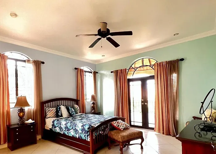 Milbrooks Jamaica Guest house 4*