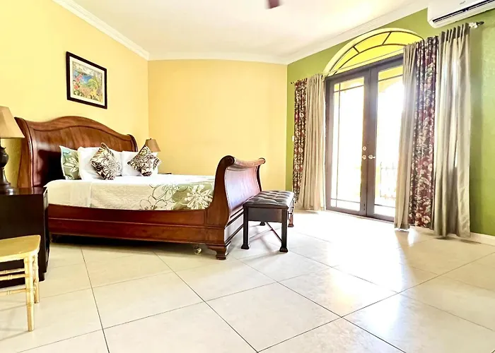 Milbrooks Jamaica Guest house 4*