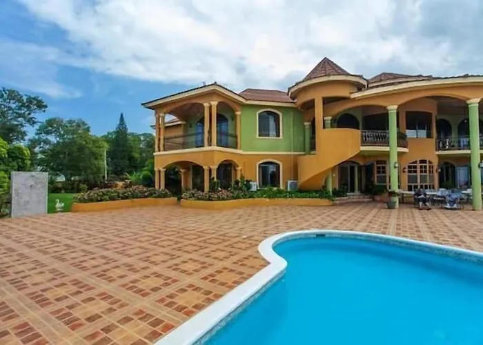 Milbrooks Jamaica Guest house