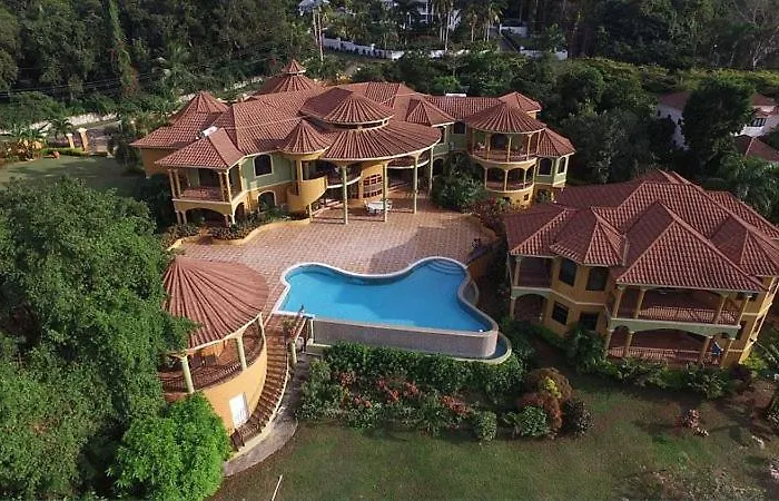Milbrooks Jamaica Guest house