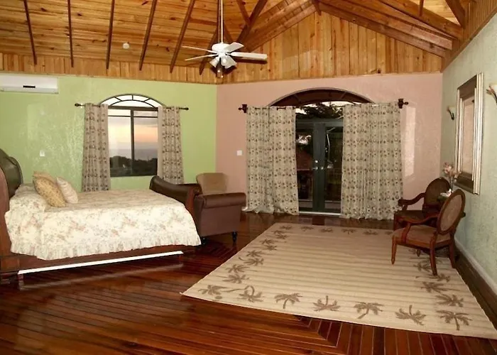 Guest house Milbrooks Jamaica 4*